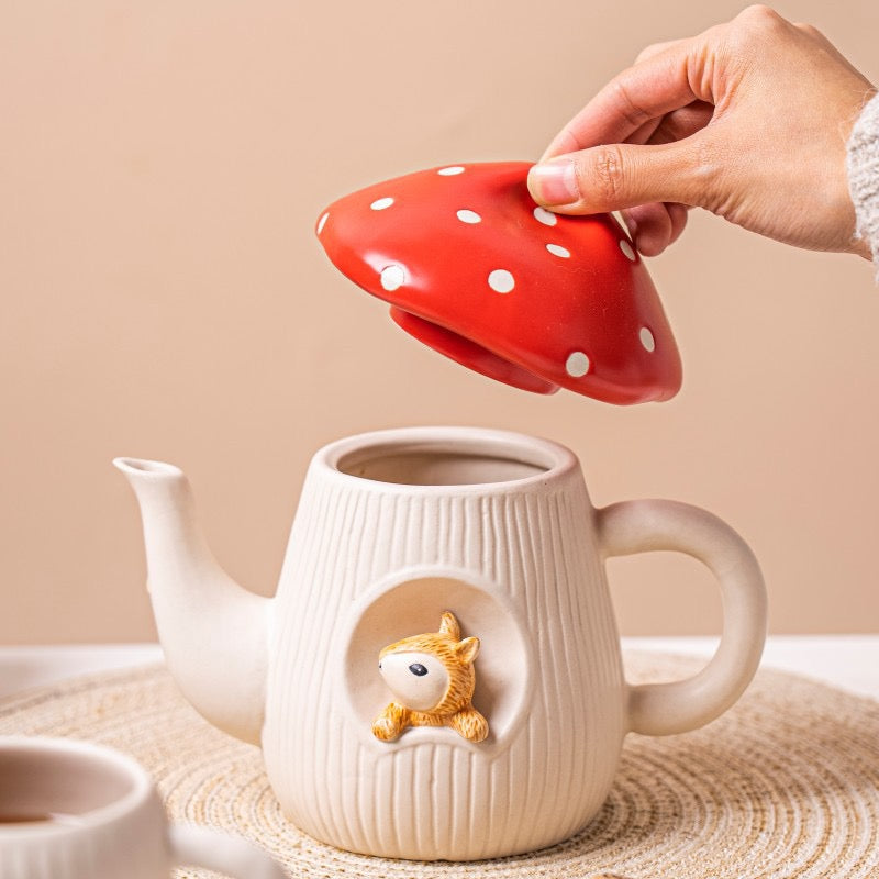 Red mushroom ceramic teapot with removable mushroom lid